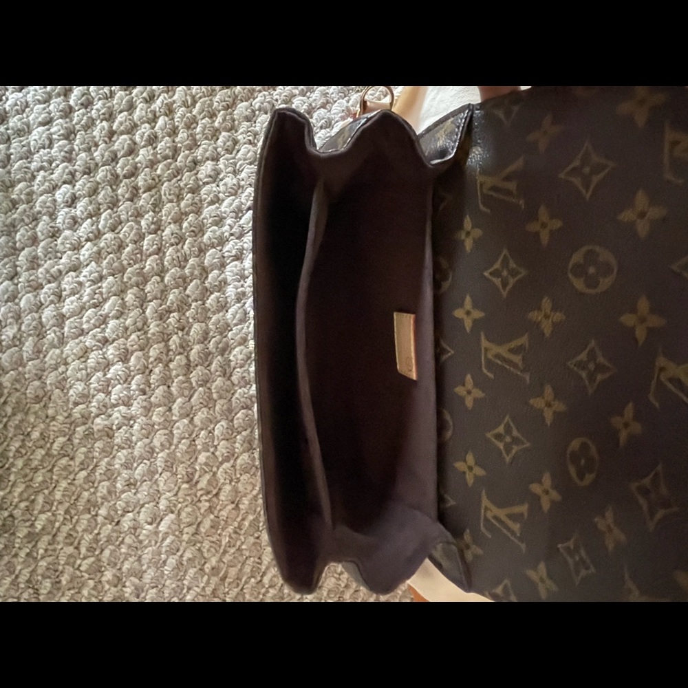 New Authentic Louis Vuitton Pochette Métis Bag. - Picture 9 of 13
